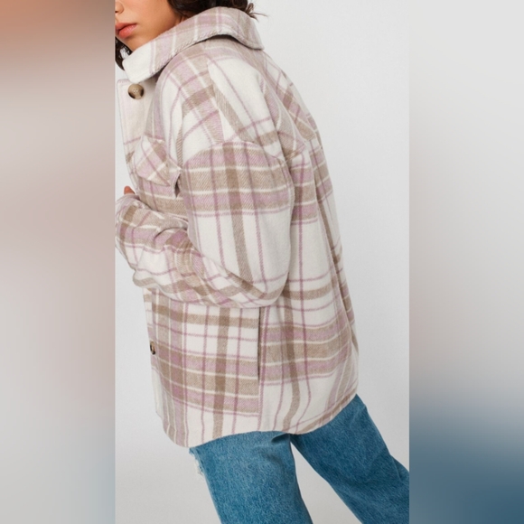 Garage Vancity Shacket - Picture 5 of 5